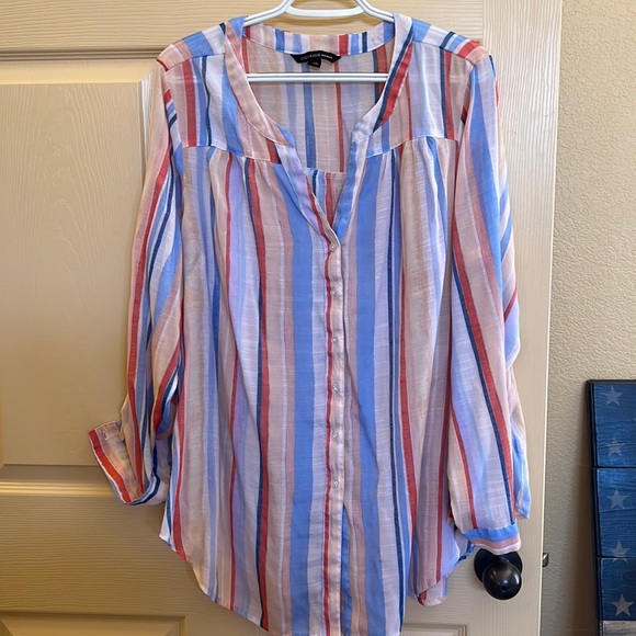 GUC Blouse - Picture 1 of 3